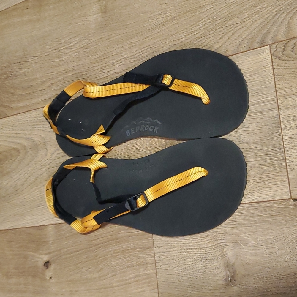 Minimalist Bedrock Sandle